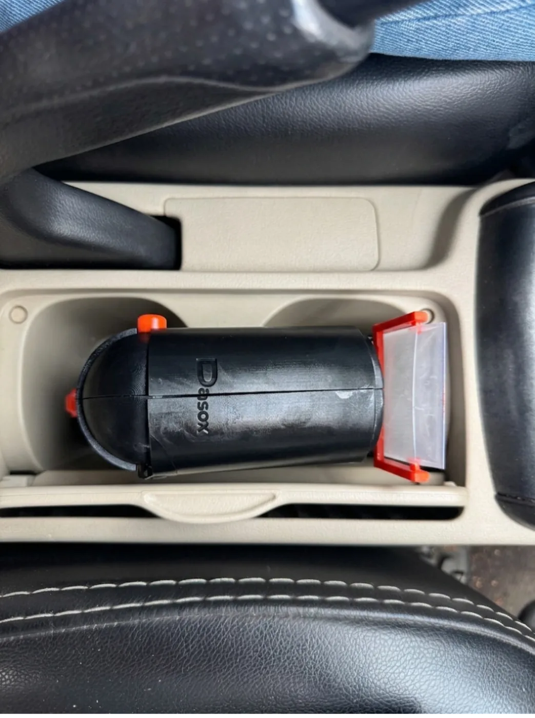 Dasox in centre console